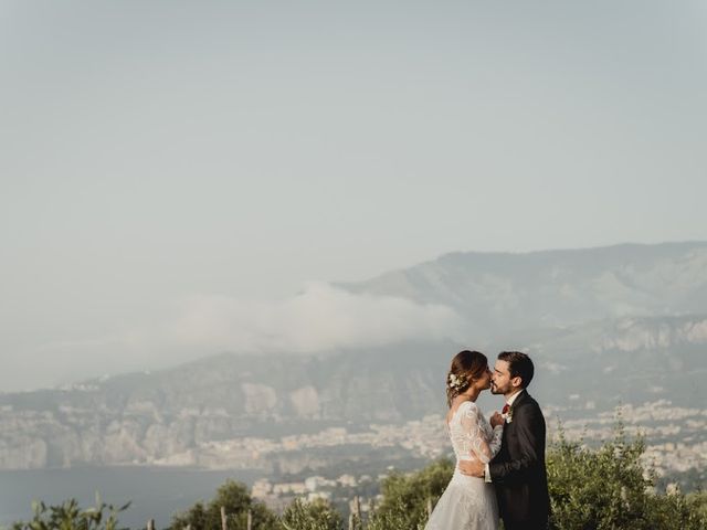 Il matrimonio di Victor e Simona a Sorrento, Napoli 31
