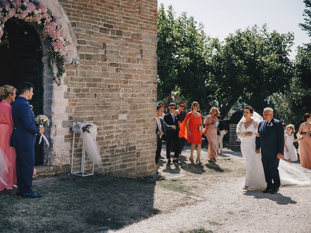 Il matrimonio di Alessia e Mattia a Serra de&apos; Conti, Ancona 13