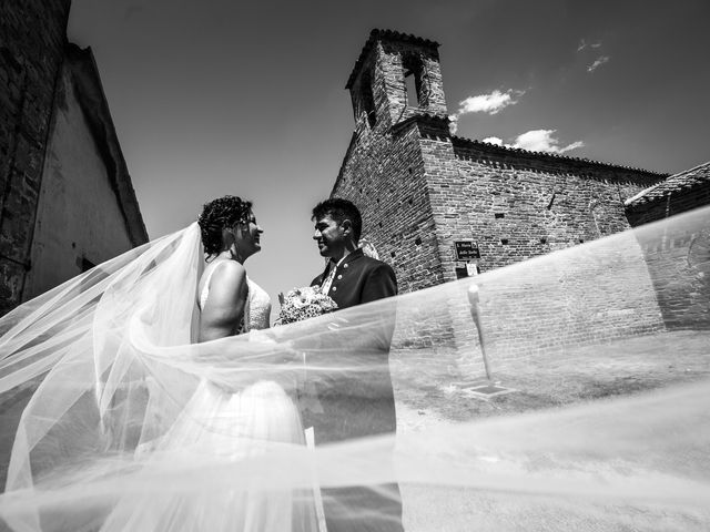 Il matrimonio di Alessia e Mattia a Serra de&apos; Conti, Ancona 24