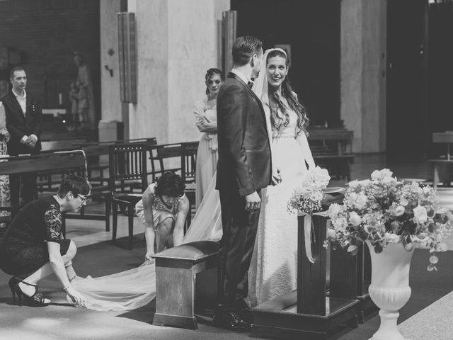 Il matrimonio di Fabrizio e Kristina a Monvalle, Varese 28