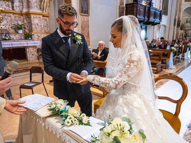 Il matrimonio di Gabriele e Silvia a Brembate di Sopra, Bergamo 19
