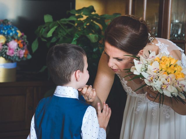 Il matrimonio di Massimiliano e Angela a Casoria, Napoli 9