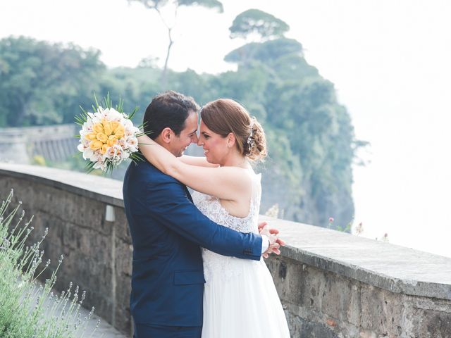 Il matrimonio di Massimiliano e Angela a Casoria, Napoli 25