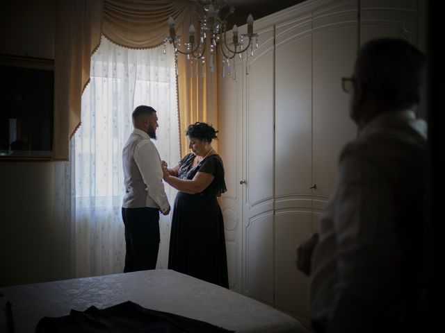 Il matrimonio di Consuelo e Mike a Novoli, Lecce 13