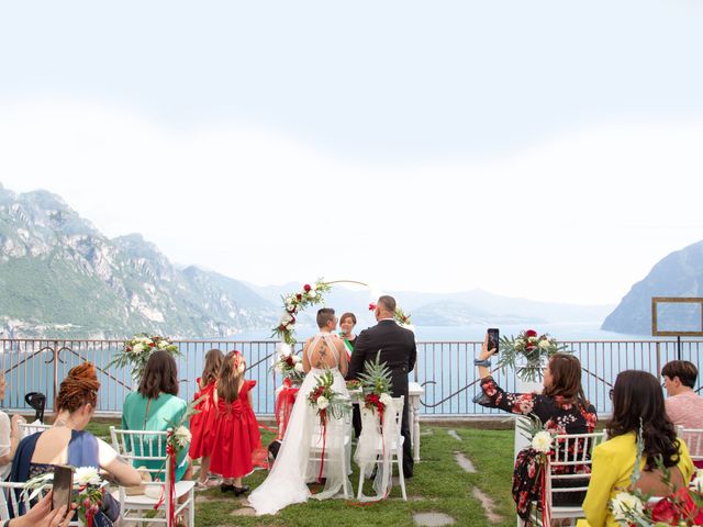 Il matrimonio di Raul e Pamela a Riva di Solto, Bergamo 22