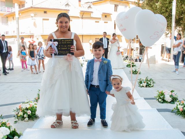 Il matrimonio di Ivano e Lucia a Roccadaspide, Salerno 32