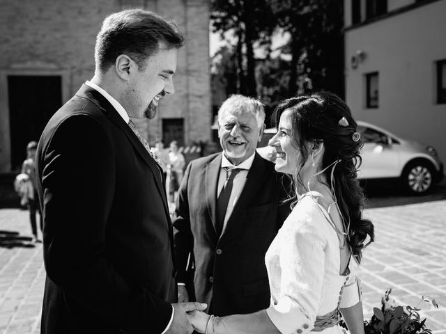 Il matrimonio di Daniel e Arianna a Morro d&apos;Alba, Ancona 15