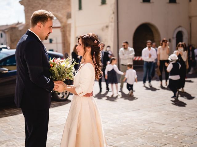 Il matrimonio di Daniel e Arianna a Morro d&apos;Alba, Ancona 17