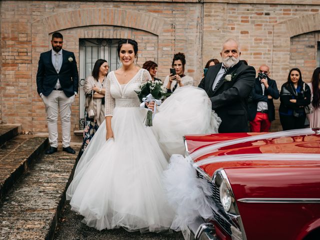 Il matrimonio di Ambra e Lorenzo a San Lorenzo in Campo, Pesaro - Urbino 43