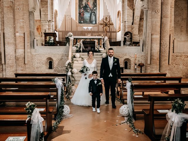 Il matrimonio di Ambra e Lorenzo a San Lorenzo in Campo, Pesaro - Urbino 52