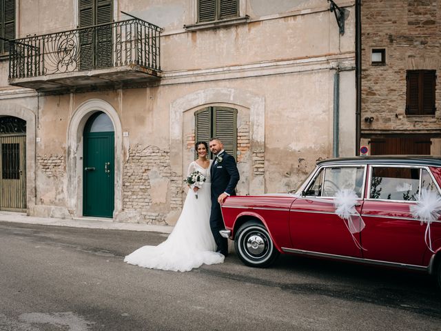 Il matrimonio di Ambra e Lorenzo a San Lorenzo in Campo, Pesaro - Urbino 56