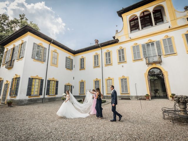 Il matrimonio di Andrea e Laura a Robecco sul Naviglio, Milano 18