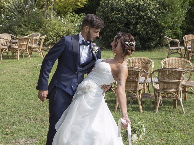 Il matrimonio di Jonathan e Barbara a Bregnano, Como 23