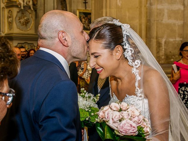 Il matrimonio di Salvo e Valentina a Modica, Ragusa 24