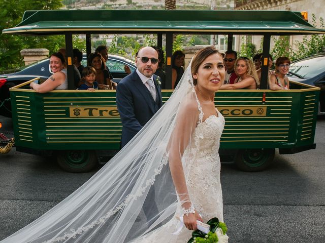 Il matrimonio di Salvo e Valentina a Modica, Ragusa 33