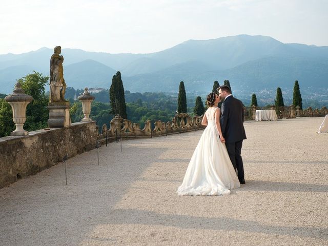 Il matrimonio di Ivan e Deborah a Malnate, Varese 32