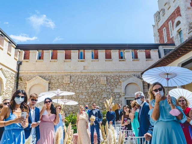 Il matrimonio di Raffaella e Gaetano a Portopalo di Capo Passero, Siracusa 9