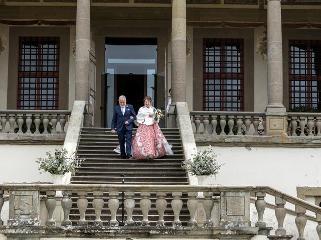 Il matrimonio di Luca e Irene a Carmignano, Prato 32