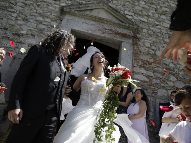 Il matrimonio di Luigi e Valentina a Lasnigo, Como 24