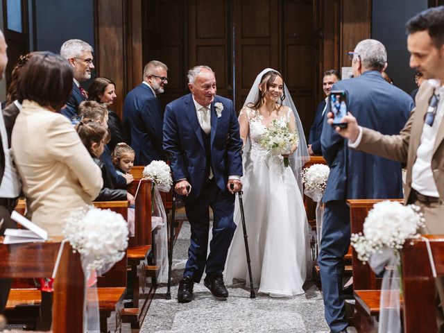 Il matrimonio di Matteo e Silvia a Malnate, Varese 35