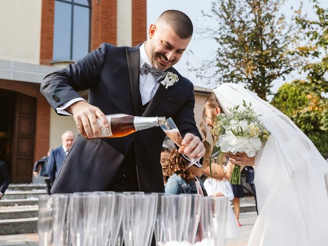 Il matrimonio di Matteo e Silvia a Malnate, Varese 51
