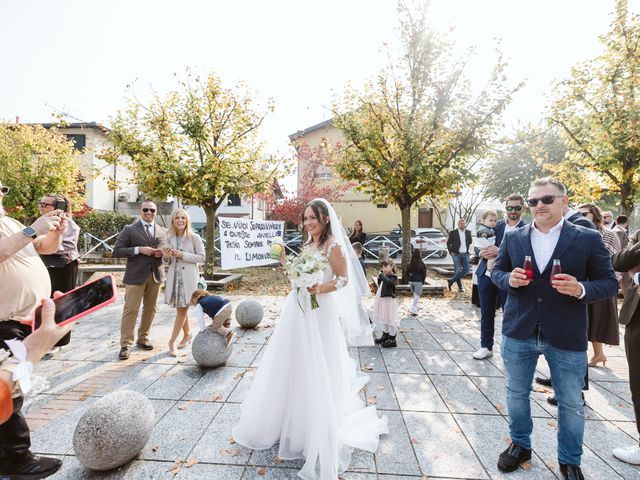 Il matrimonio di Matteo e Silvia a Malnate, Varese 52