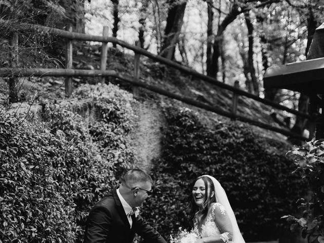 Il matrimonio di Matteo e Silvia a Malnate, Varese 66