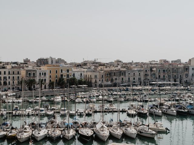 Il matrimonio di Enrico e Valeria a Trani, Bari 33