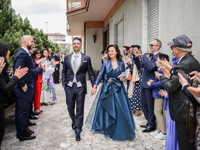 Il matrimonio di Andrea e Federica a Pesche, Isernia 23