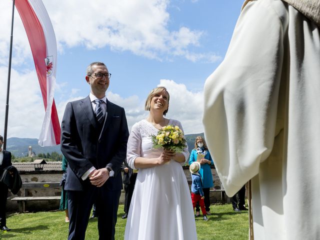 Il matrimonio di Mattia e Elisabeth a Fiè allo Sciliar-Voels am Schlern, Bolzano 28