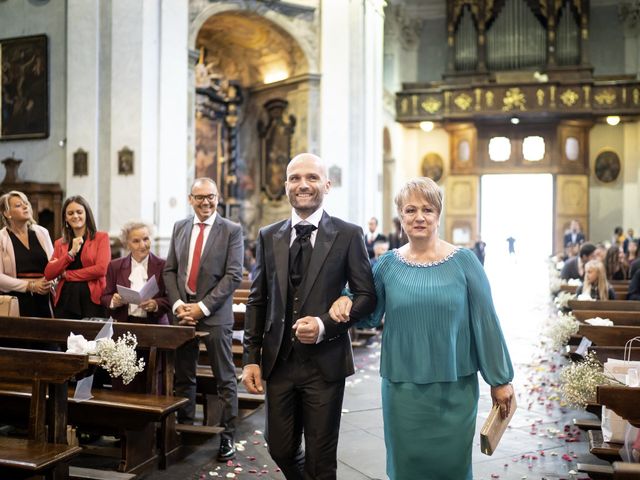 Il matrimonio di Luca e Ilaria a Calolziocorte, Lecco 23