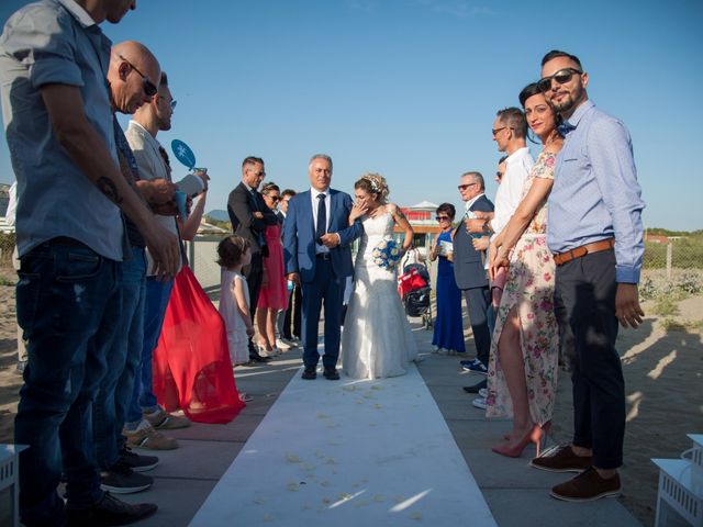 Il matrimonio di Denny e Alice a Viareggio, Lucca 45