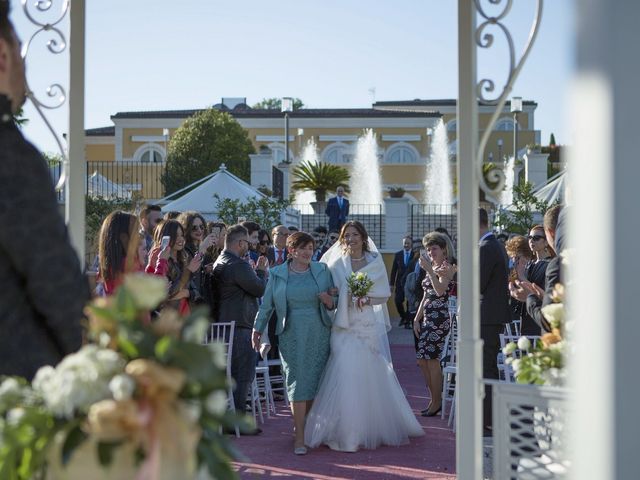 Il matrimonio di Luca e Camelia a Corridonia, Macerata 52