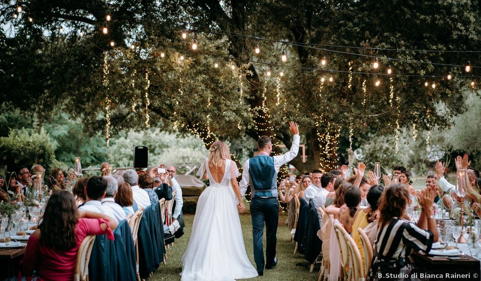 Il matrimonio di Riccardo e Giulia a Finale Ligure, Savona