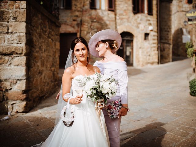 Il matrimonio di Tommaso e Dannika a Castiglione d&apos;Orcia, Siena 26