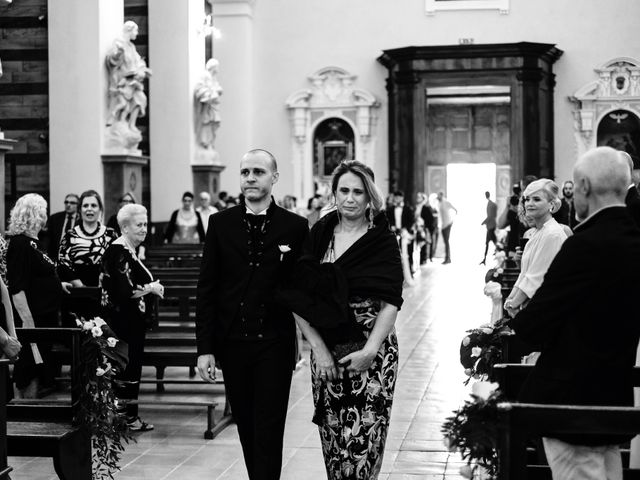 Il matrimonio di Giulio e Elena a Sinalunga, Siena 13