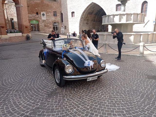 Il matrimonio di Michael e Silvia  a Fabriano, Ancona 1