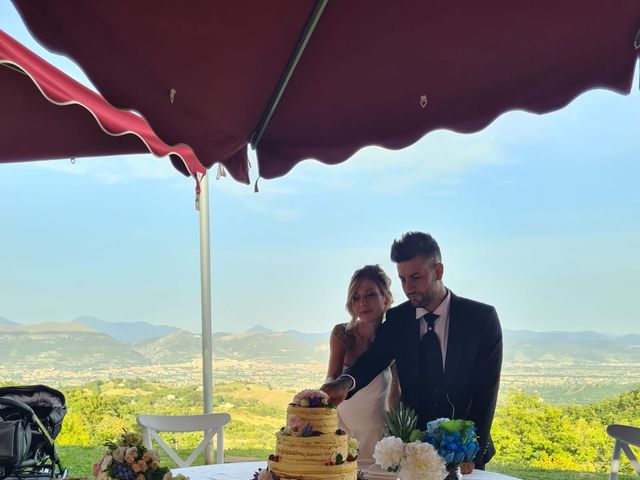 Il matrimonio di Michael e Silvia  a Fabriano, Ancona 15