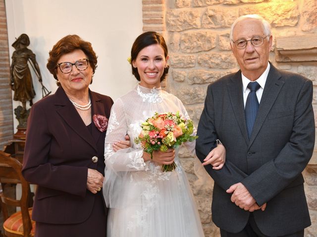 Il matrimonio di Mauro e Valeria a Gubbio, Perugia 21
