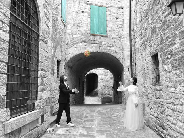 Il matrimonio di Mauro e Valeria a Gubbio, Perugia 61