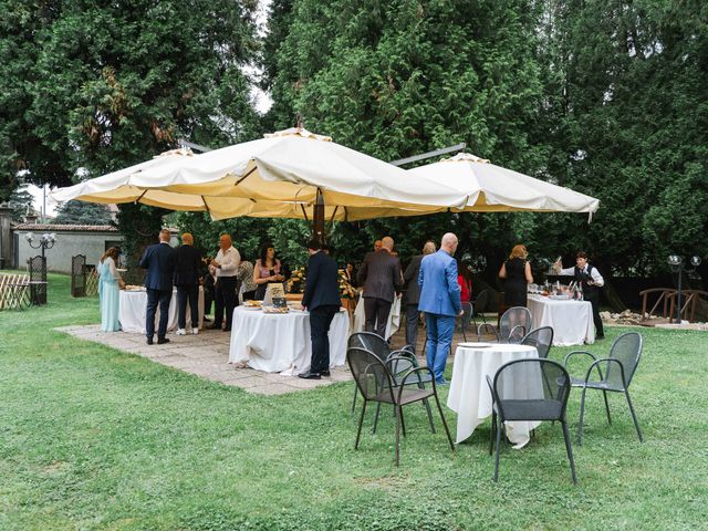 Il matrimonio di Thomas e Martina a Carnago, Varese 24