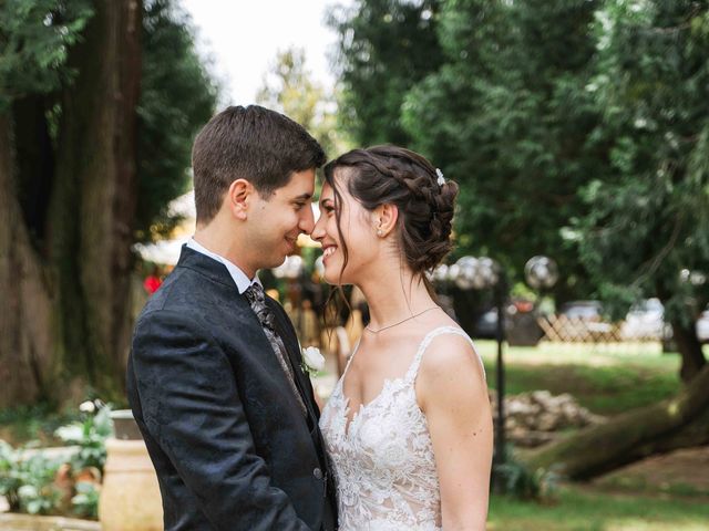 Il matrimonio di Thomas e Martina a Carnago, Varese 25