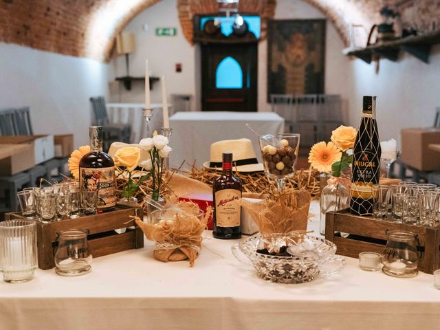 Il matrimonio di Thomas e Martina a Carnago, Varese 38