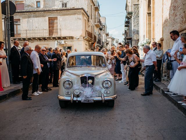 Il matrimonio di Monia e Mario a Barrafranca, Enna 25