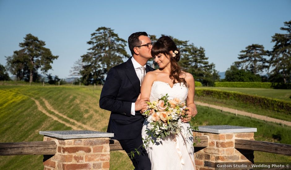 Il matrimonio di Simone e Elena a Rocca Susella, Pavia