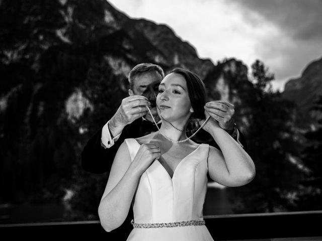 Il matrimonio di Tom e Elle a Braies-Prags, Bolzano 15