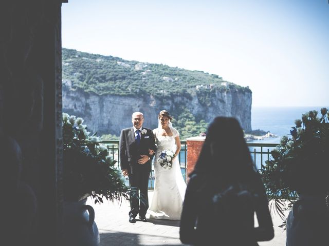 Il matrimonio di Luigi e Cristina a Vico Equense, Napoli 34