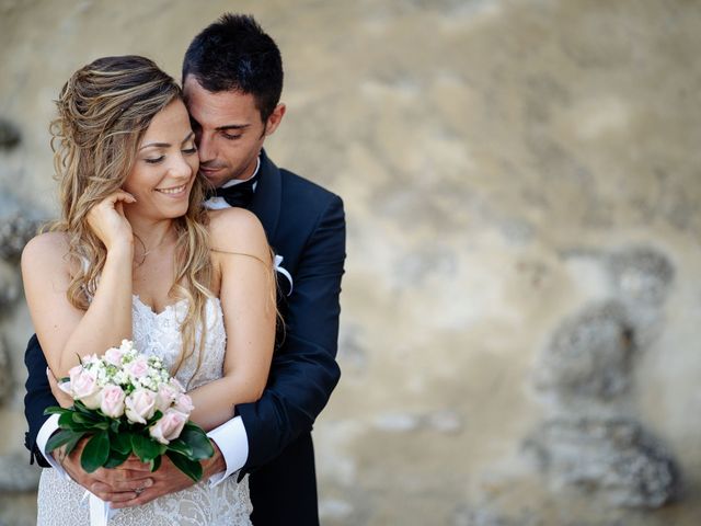 Il matrimonio di Dario e Laura a Grassano, Matera 33