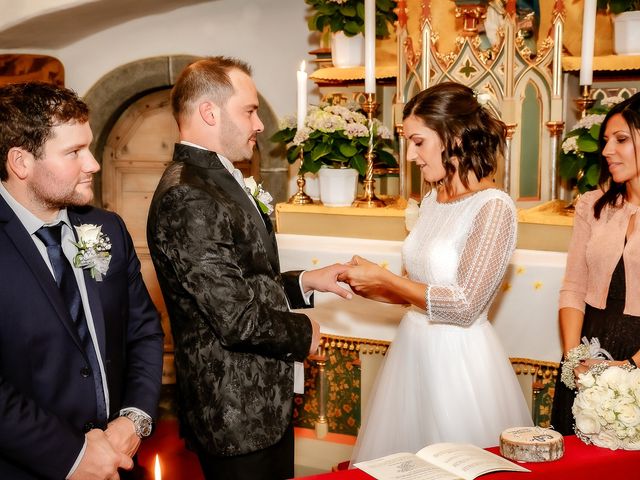 Il matrimonio di Claudio e Veronica a Badia-Abtei, Bolzano 14