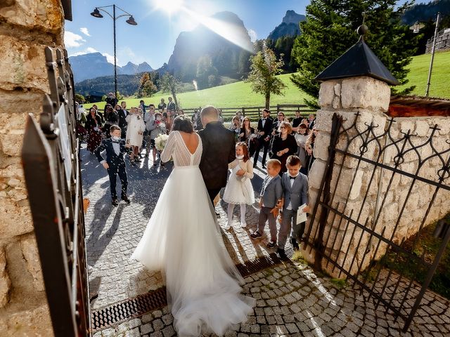 Il matrimonio di Claudio e Veronica a Badia-Abtei, Bolzano 19